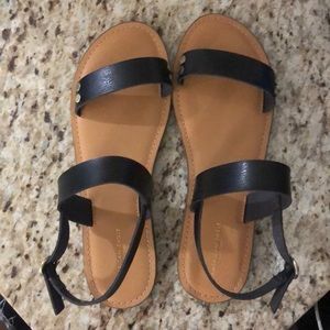 American Eagle sandals